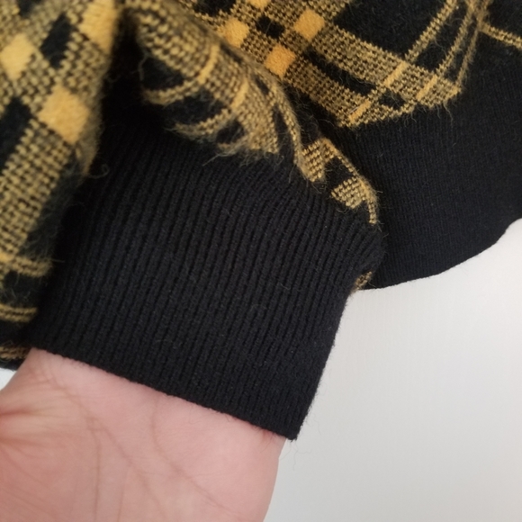 AQUA Balloon Sleeve Plaid Sweater - Picture 6 of 7